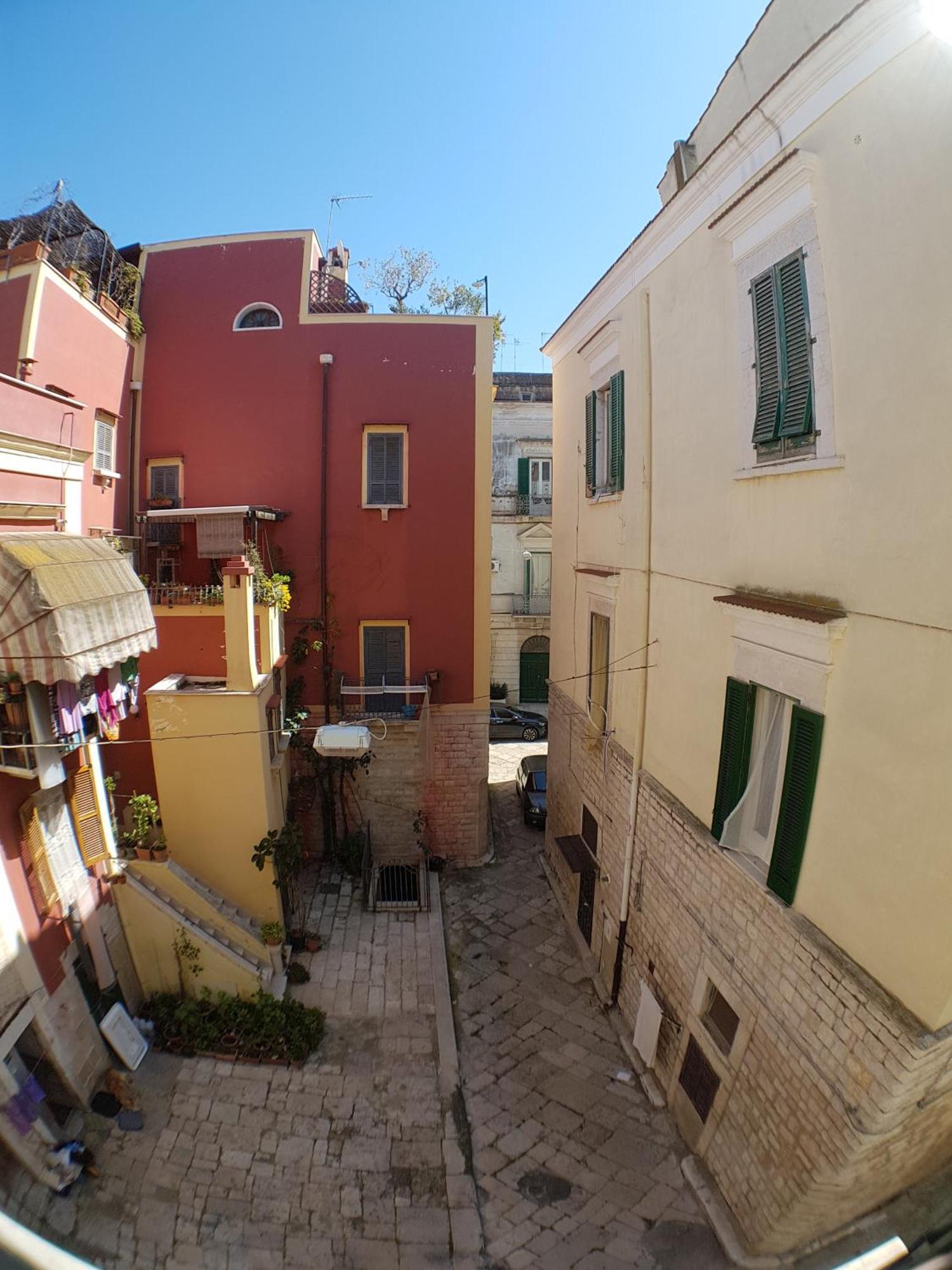 B&B Montebello Trani Bagian luar foto