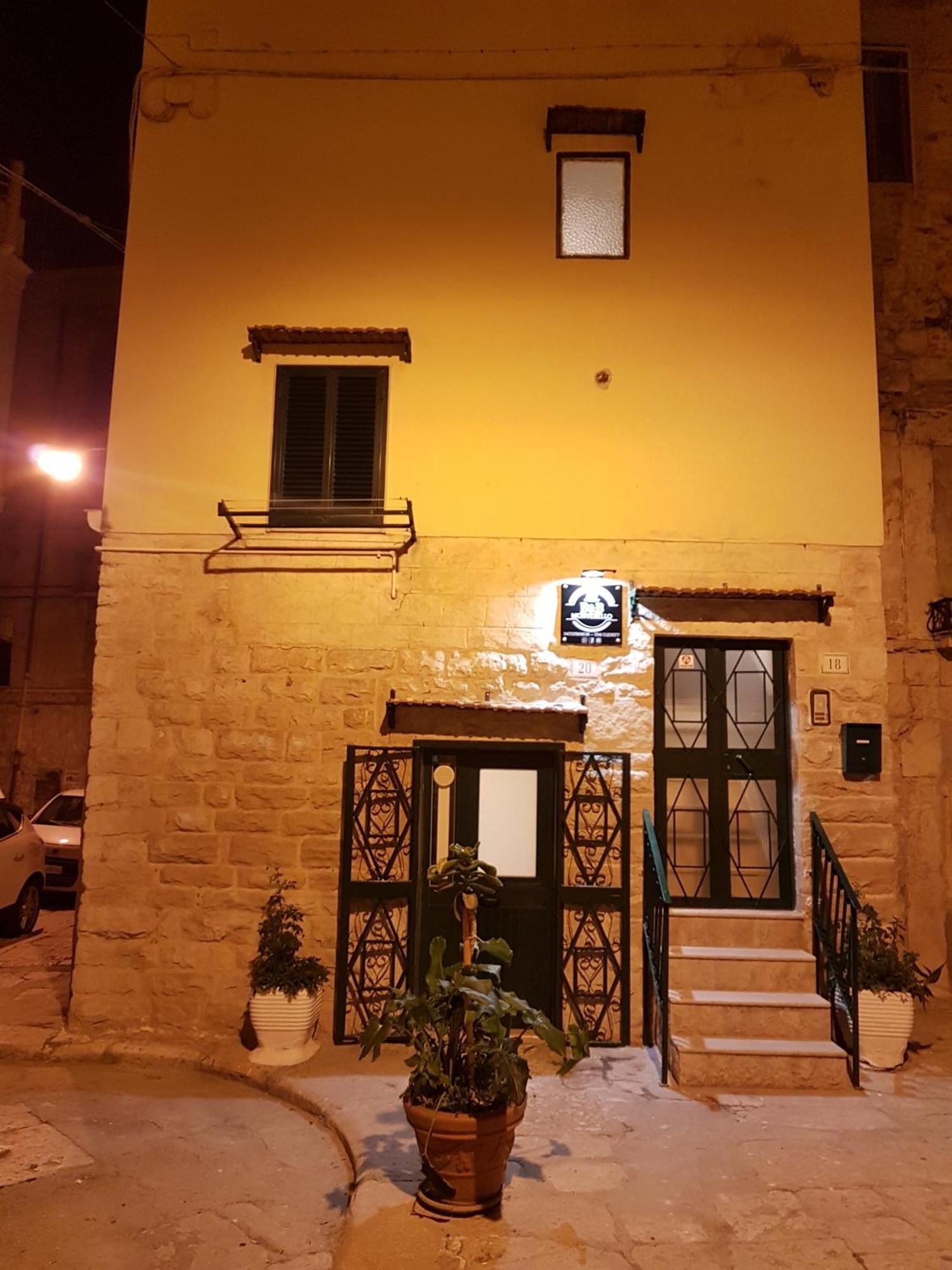 B&B Montebello Trani Bagian luar foto