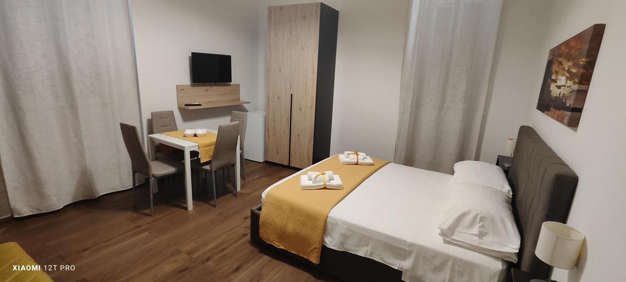 B&B Montebello Trani Bagian luar foto