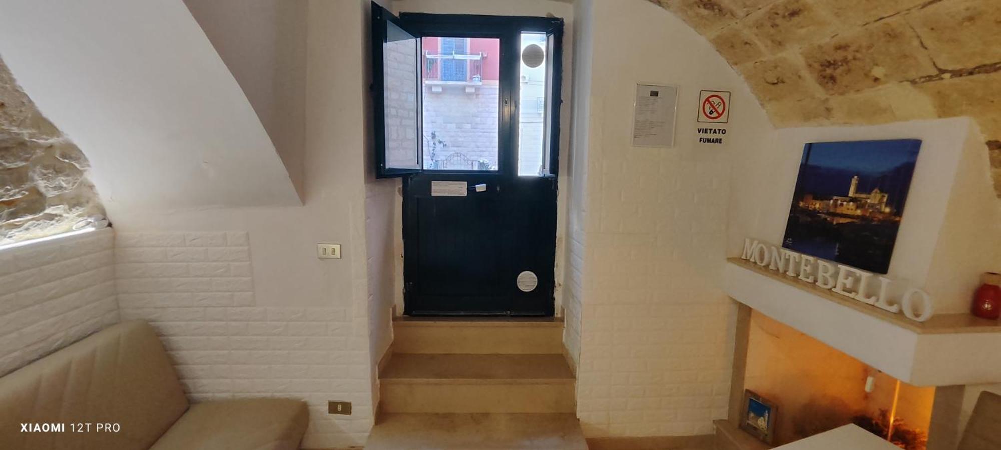 B&B Montebello Trani Bagian luar foto
